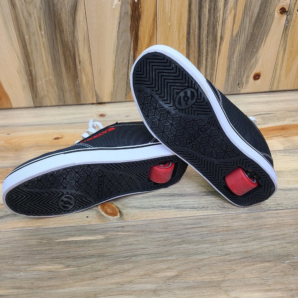 Heelys NEW Skate Shoes Black Red NEVER WORN Youth 5